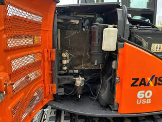 2012-hitachi-zx60usb-3f-1428464-45781322