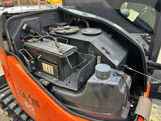 2012-hitachi-zx60usb-3f-1428464-45781323