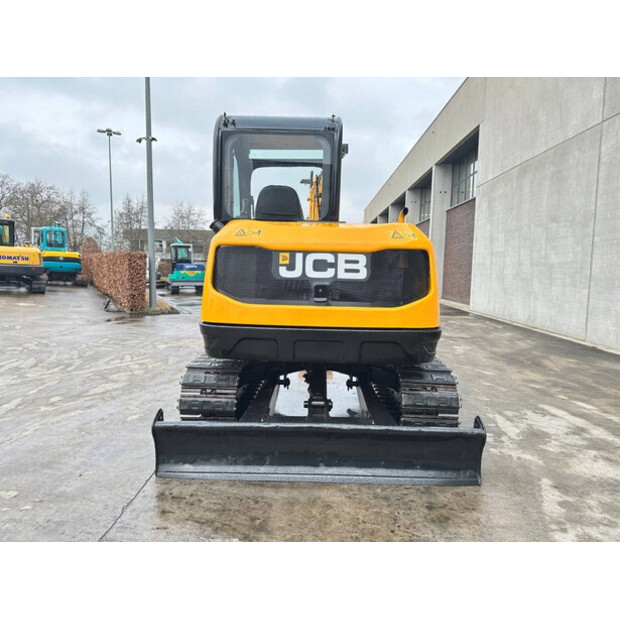 2010 جيه سي بي 8061-45781525