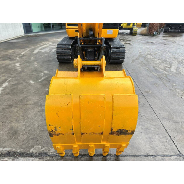 2010 جيه سي بي 8061-45781529