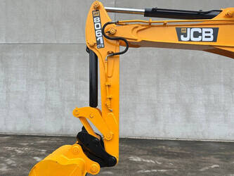 2010-jcb-8061-45781531