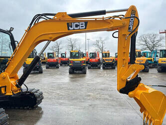 2010-jcb-8061-45781534
