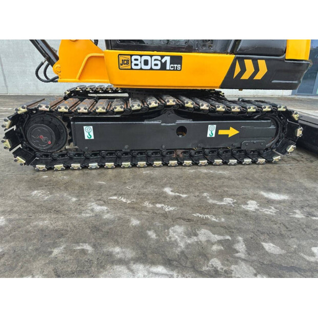 2010 جيه سي بي 8061-45781538