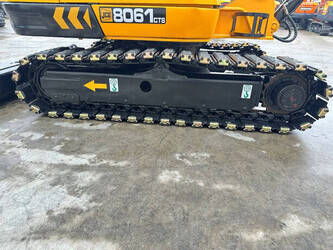 2010-jcb-8061-45781540