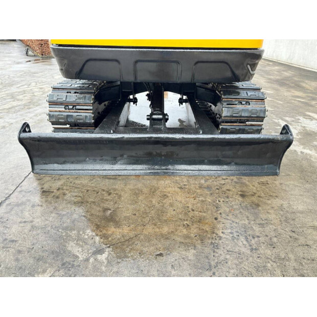 2010 جيه سي بي 8061-45781543