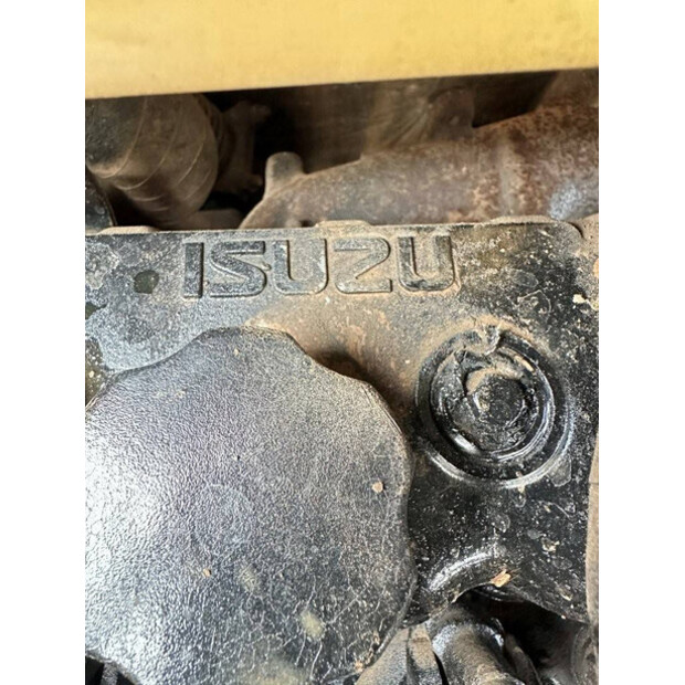 2010 جيه سي بي 8061-45781552