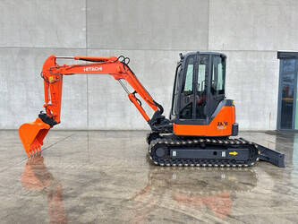 2011-hitachi-zx50u-2-1428474-45781562