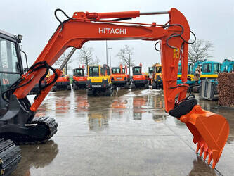 2011-hitachi-zx50u-2-1428474-45781572