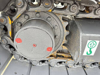 2011-hitachi-zx50u-2-1428474-45781577