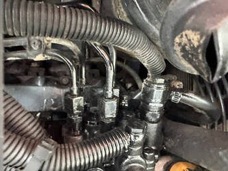 2011-hitachi-zx50u-2-1428474-45781585