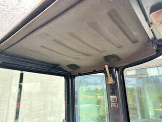 2011-hitachi-zx50u-2-1428474-45781588