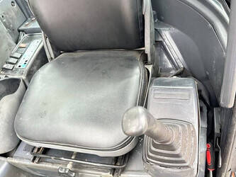 2011-hitachi-zx50u-2-1428474-45781592