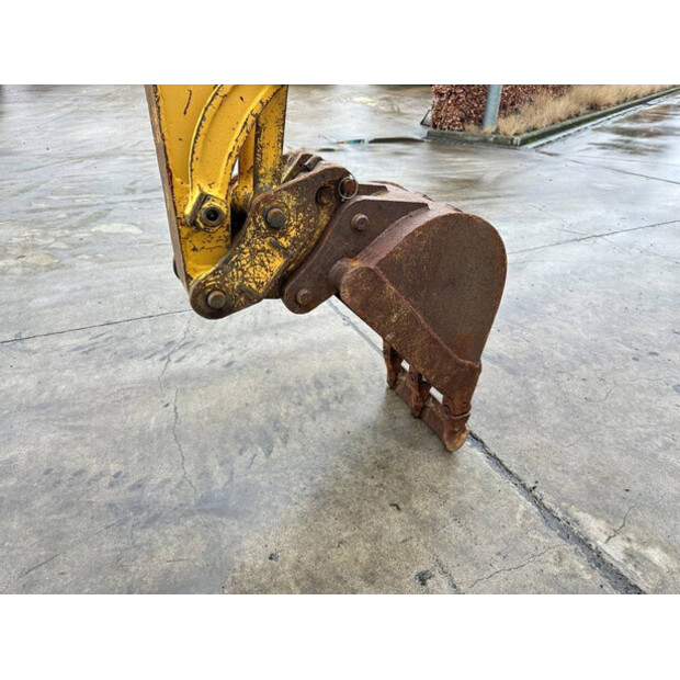 2006 Komatsu PC35MR-2-45781646