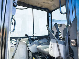 2010-caterpillar-304cr-45781707