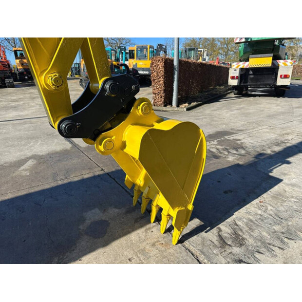 2015 Neuson 6003-45781765