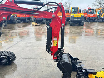 2025-vicsec-vc13-r-1428480-45781805