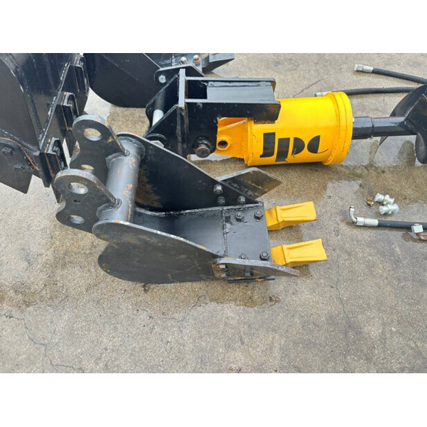 2025 VICSEC VC13-R-45781808