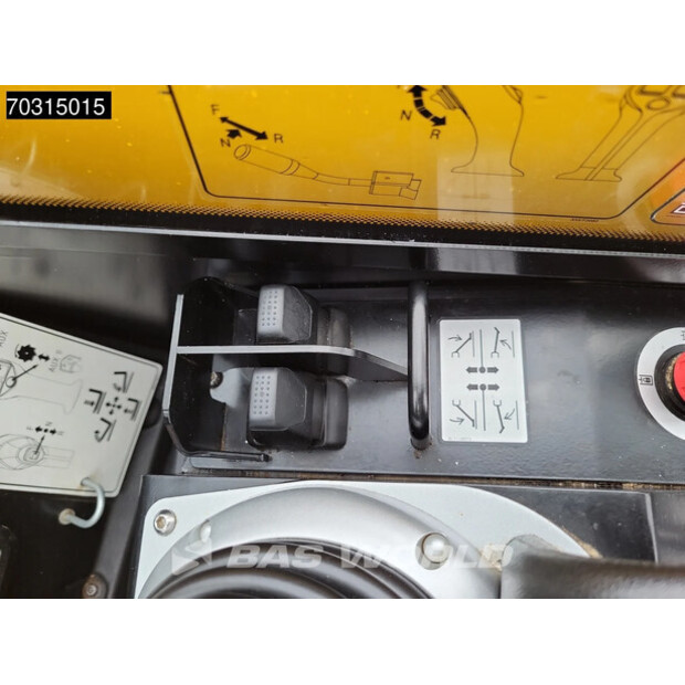 2023 JCB 540-170-45782602