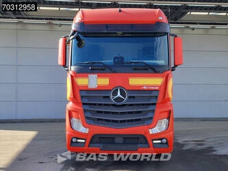 2017-mercedes-benz-actros-1943-1428511-45782831