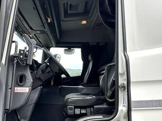 2015-scania-p-450-1428514-45782937