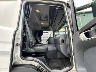 2015-scania-p-450-1428514-45782939