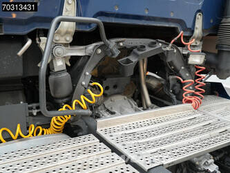 2022-mercedes-benz-actros-1846-45783111