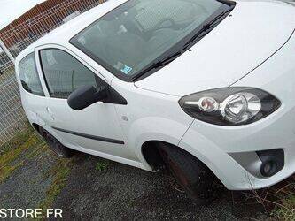 2010-renault-twingo-1428561-45795860