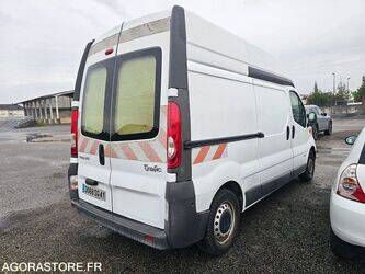 2006-renault-trafic-1428563-45795883