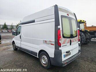 2006-renault-trafic-1428563-45795885