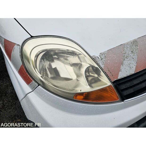 2006 رينو Trafic-45795900