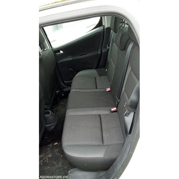 2011 بيجو 207-45795927