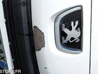 2011-peugeot-207-1428564-45795929