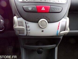 2008-citroen-c1-1428582-45796173