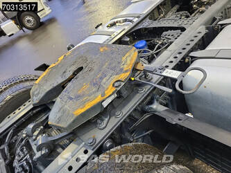 2020-mercedes-benz-actros-1845-1428590-45796989