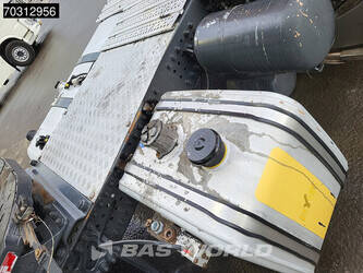 2017-mercedes-benz-actros-1943-1428591-45797024