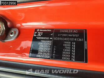 2017-mercedes-benz-actros-1943-1428591-45797041