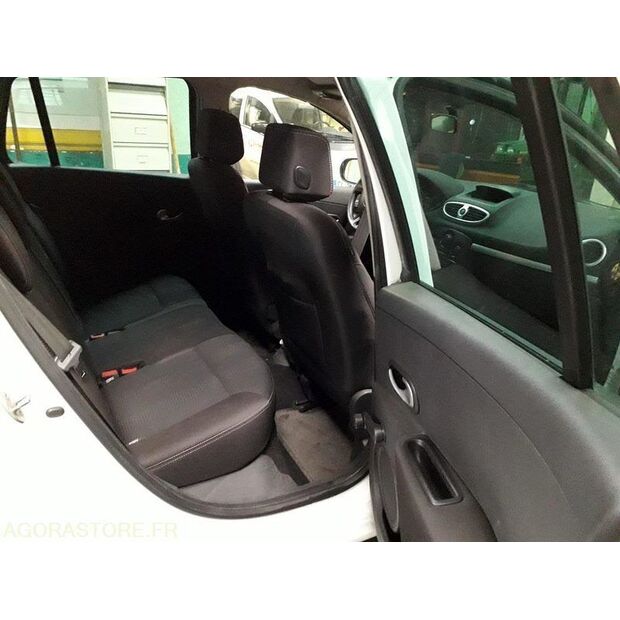 2010 Renault Clio-45809060