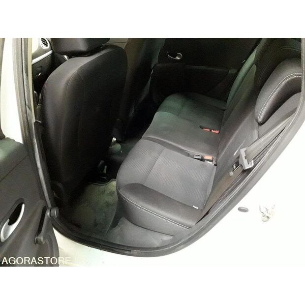 2010 Renault Clio-45809062