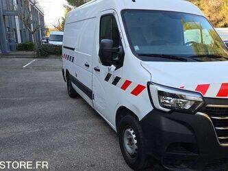 2020-renault-master-1428602-45809070