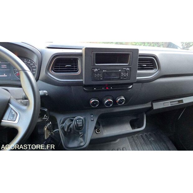 2020 Renault Master-45809086