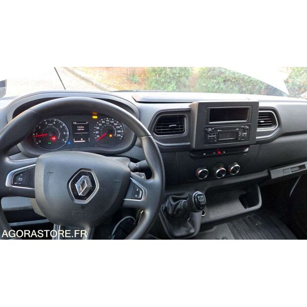 2020 Renault Master-45809087