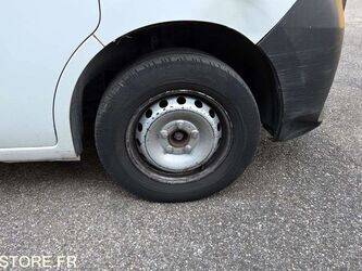 2020-renault-master-1428602-45809090