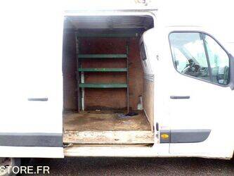 2005-peugeot-407-1428603-45809105