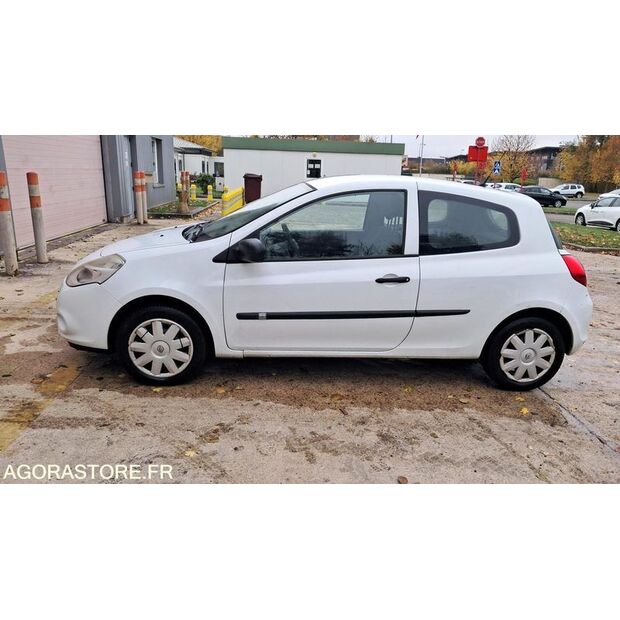 2013 Renault Clio-45809117