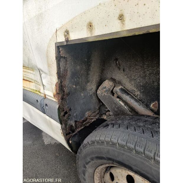 2006 Renault Master-45809136