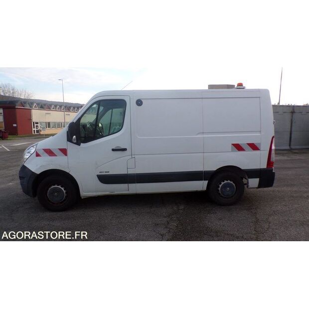 2011 رينو Master-45809146