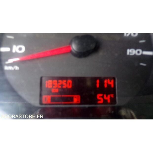 2011 رينو Master-45809163