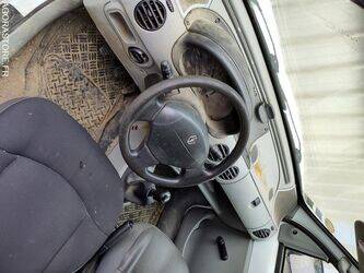 2001-renault-kangoo-1428612-45809204