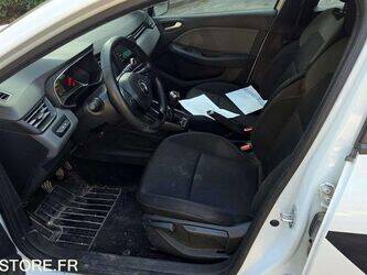 2020-renault-clio-1428615-45809235