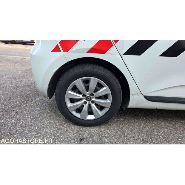 2020 رينو Clio-45809241